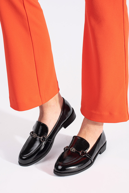 Juodi lakuoti moteriški mokasinai su...