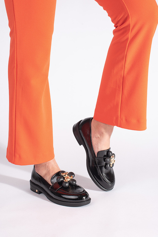 juodos spalvos lakuotas moteriški... juodos spalvos lakuotas moteriški...