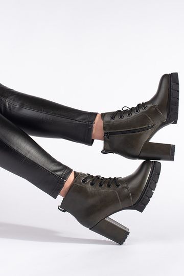 chaki spalvos moteriški... 2