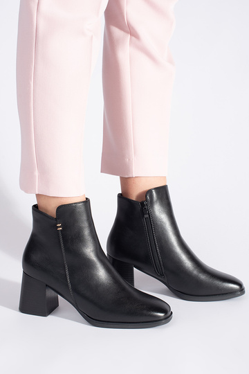 juodos spalvos moteriški... 2