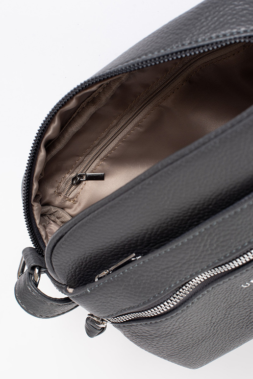 Tai turiža pilka elegantiška rankinė...