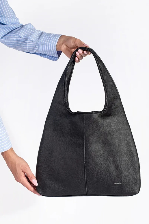 Juodos spalvos materiškas rankinukas