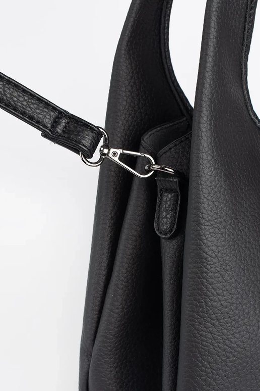 Juodos spalvos materiškas rankinukas