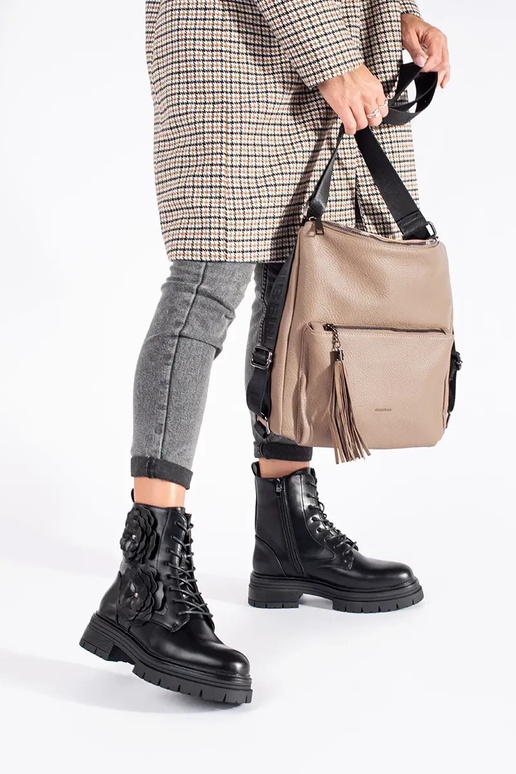 juodos spalvos izoliuoti auliniai... juodos spalvos izoliuoti auliniai...