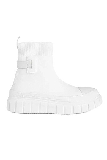 baltos spalvos aukštas...