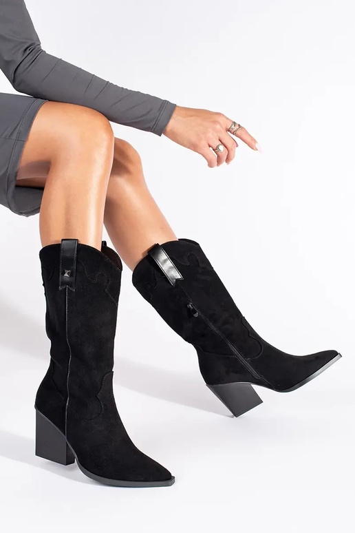 juodos spalvos iš zomšos kaubojiški... juodos spalvos iš zomšos kaubojiški...