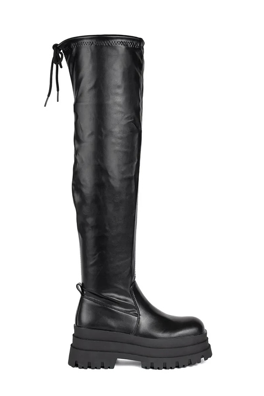 juodos spalvos muškietininkai su... juodos spalvos muškietininkai su...