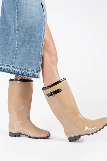 Smėlio spalvos  lakuoti... 2