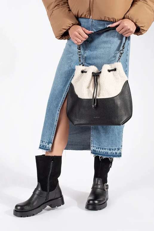 Juoda elegantiška rankinė su kailiuku