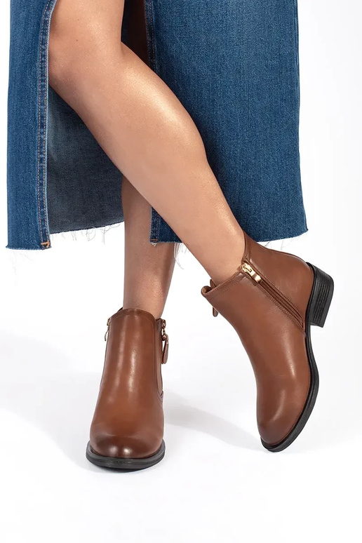 Rudos spalvos moteriški batai