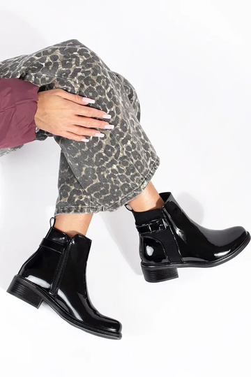 su lako efektu juodos... 2