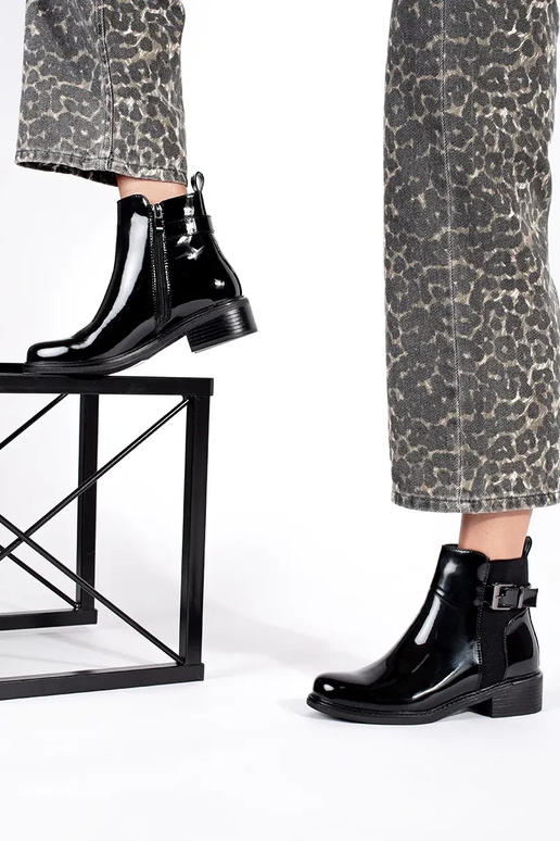 su lako efektu juodos spalvos... su lako efektu juodos spalvos...