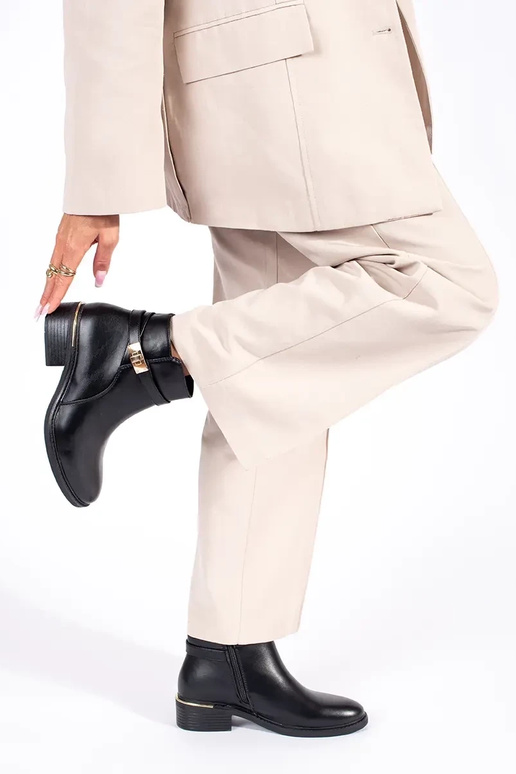 juodos spalvos moteriški batai ze... juodos spalvos moteriški batai ze...