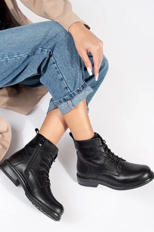 Juodos spalvos suvarstomi  moteriški...