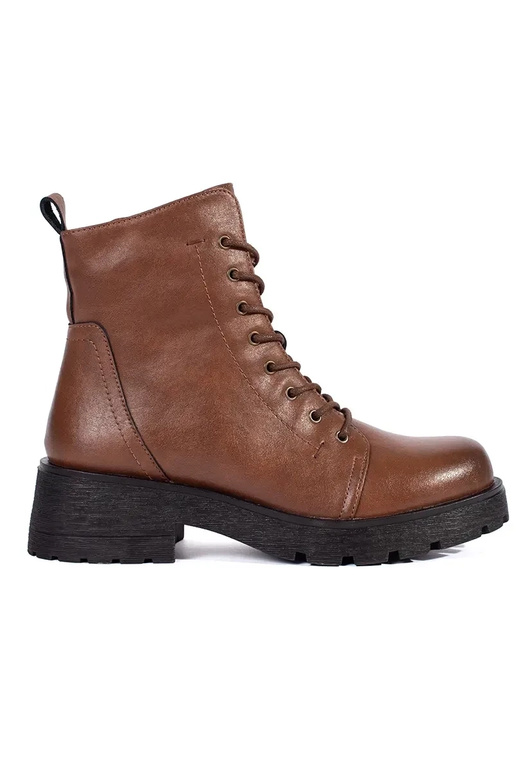 Rudos spalvos batai ant storo pado... Rudos spalvos batai ant storo pado...