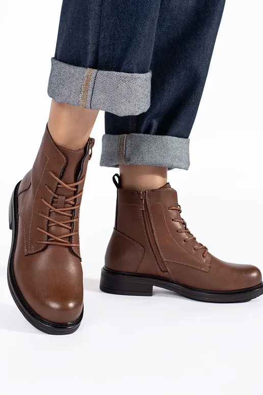 Rudos spalvos suvarstomi moteriški...