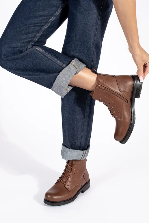 Rudos spalvos suvarstomi moteriški...