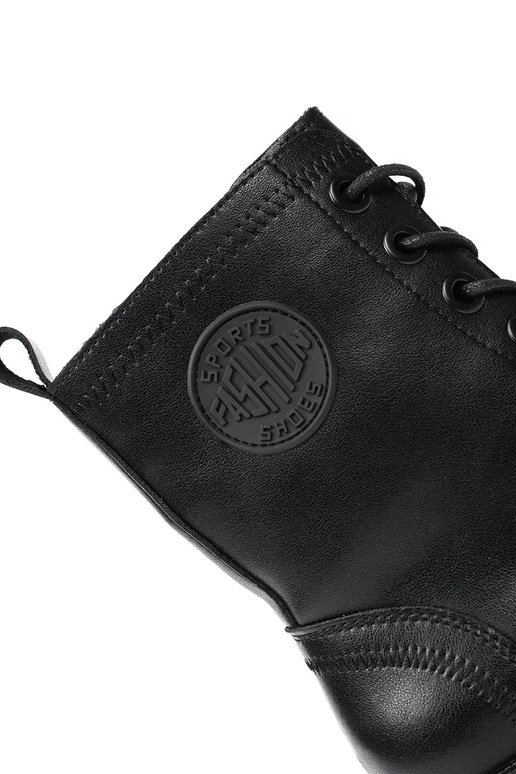 juodos spalvos suvarstytas moteriški...