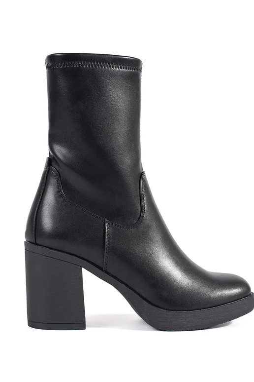 juodos spalvos moteriški batai ant... juodos spalvos moteriški batai ant...