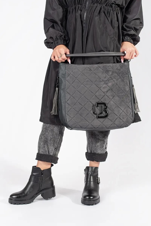 Juodos spalvos odiniai moteriški... Juodos spalvos odiniai moteriški...