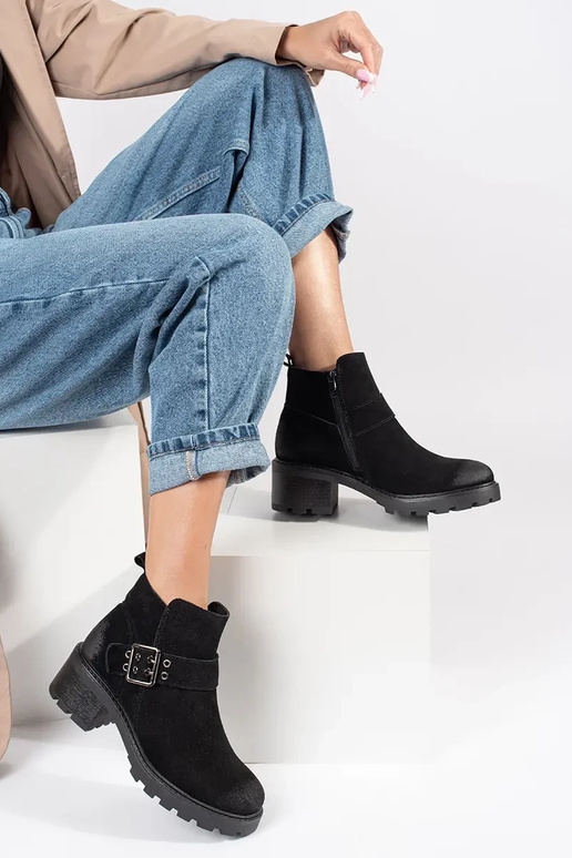 Juodos spalvos moteriški batai su...