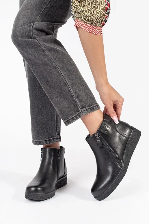 Juodos spalvos patogūs odiniai batai... Juodos spalvos patogūs odiniai batai...