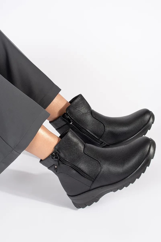 Juodos spalvos patogūs moteriški batai