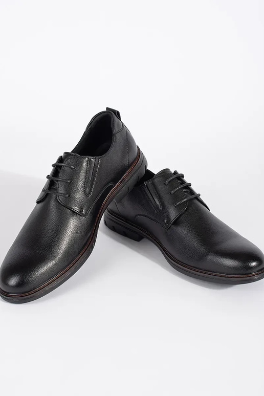 Juodos spalvos pusbačiais su raišteliais