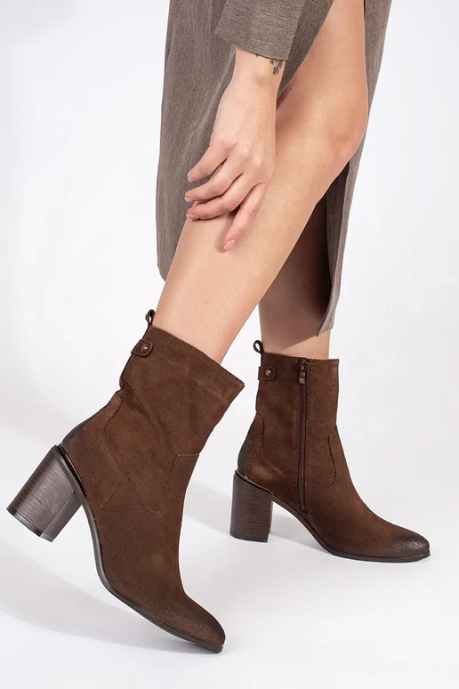 Rudos spalvos odiniai moteriški batai... Rudos spalvos odiniai moteriški batai...