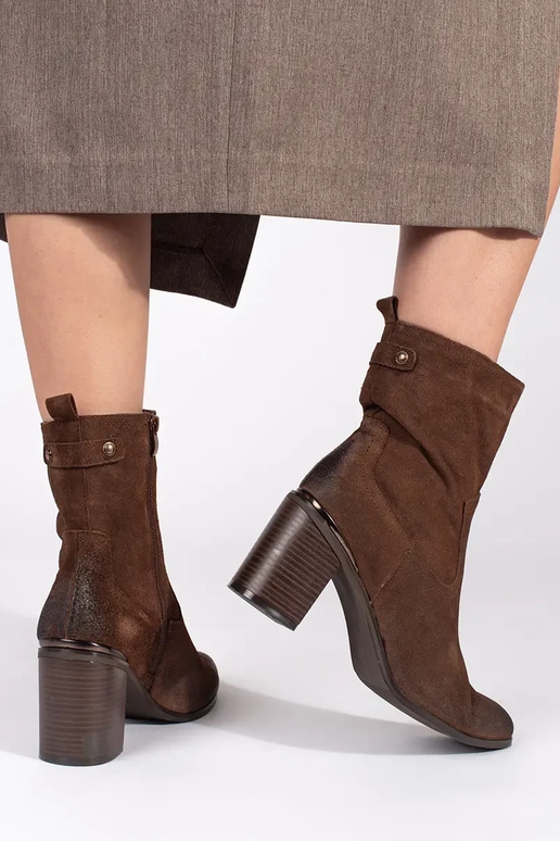 Rudos spalvos odiniai moteriški batai... Rudos spalvos odiniai moteriški batai...