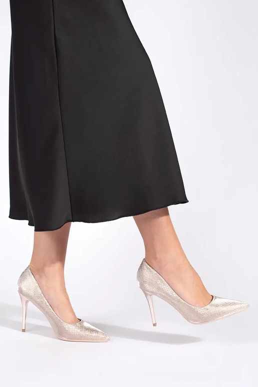 Aukštakulniai bateliai aukso spalvos