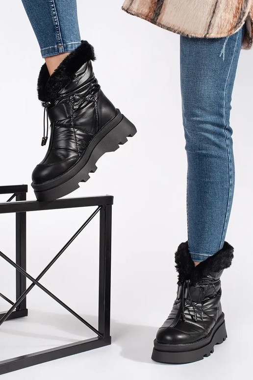 Juodos spalvos moteriški sniego batai...