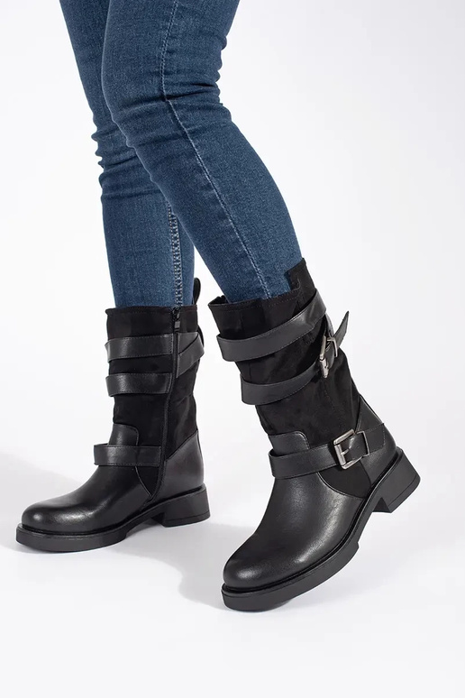 Juodos spalvos moteriški batai su... Juodos spalvos moteriški batai su...