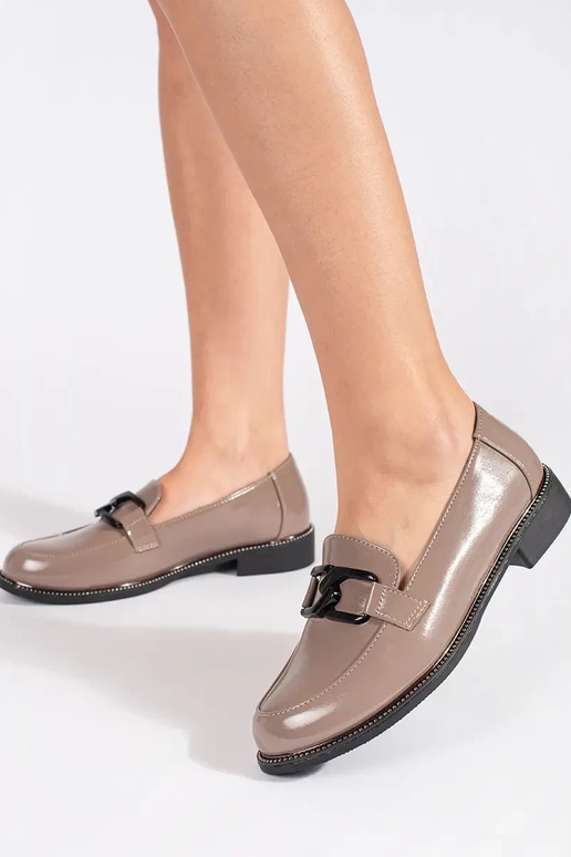 Smėlio spalvos mokasinai su kulniukais