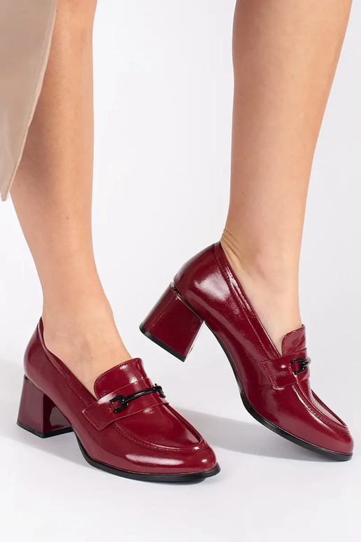 Bordo spalvos pusbačiai su kulniukais