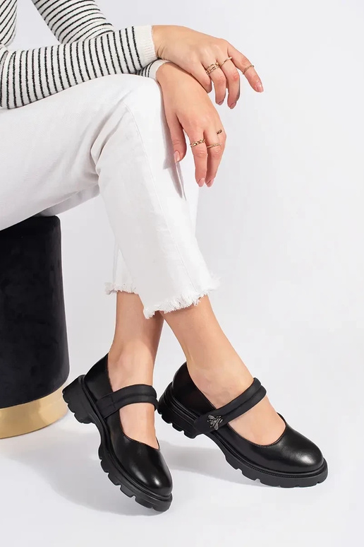 Juodos spalvos moteriški pusbačiai su...