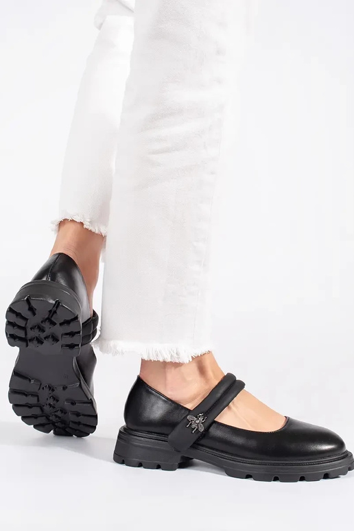 Juodos spalvos moteriški pusbačiai su...