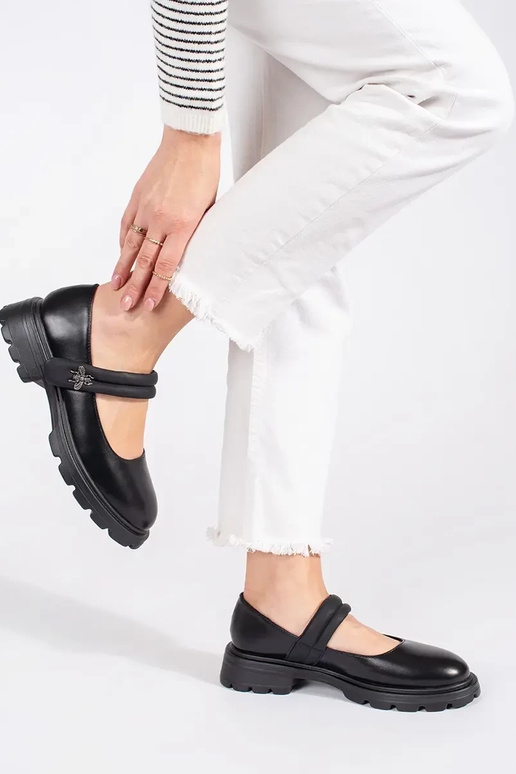 Juodos spalvos moteriški pusbačiai su...