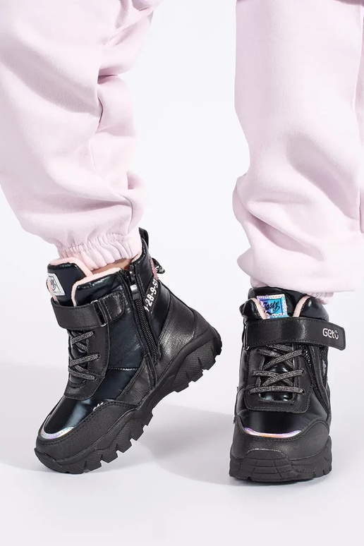 Juodos spalvos mergaitiški batai su... Juodos spalvos mergaitiški batai su...