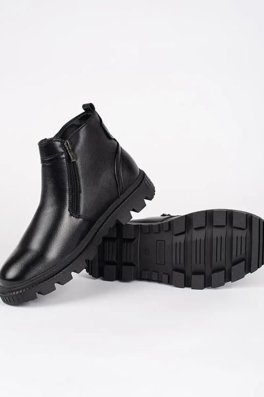 Vyriški juodos spalvos batai