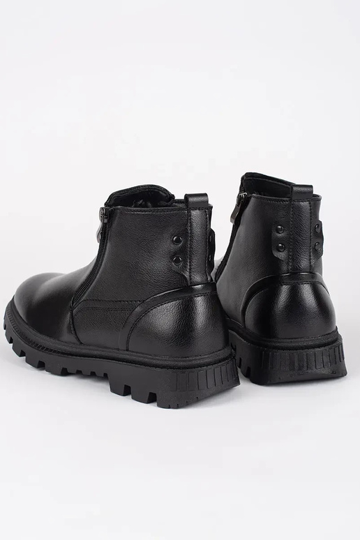 Vyriški juodos spalvos batai