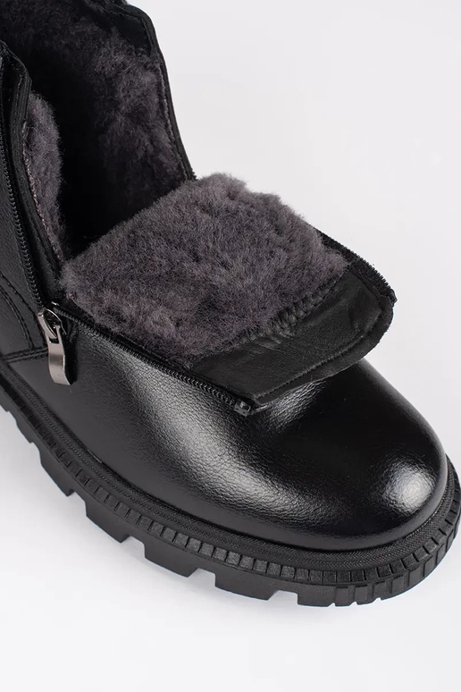 Vyriški juodos spalvos batai