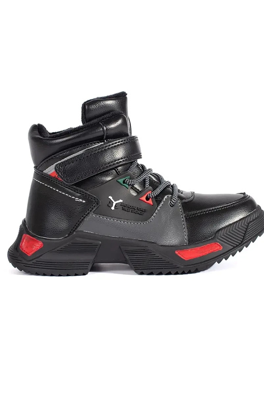 Juodos spalvos neperšlampantys  batai...