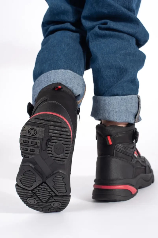 Juodos spalvos neperšlampantys  batai...