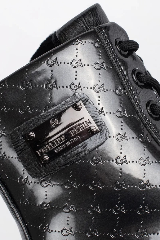 Juodos spalvos lakuoti mergaitiški...