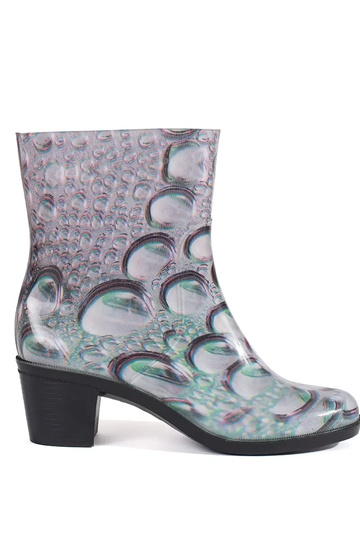 Guminiai batai su kulniukais