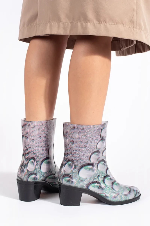 Guminiai batai su kulniukais Guminiai batai su kulniukais