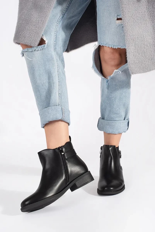 Moteriški aulinukai juodos spalvos