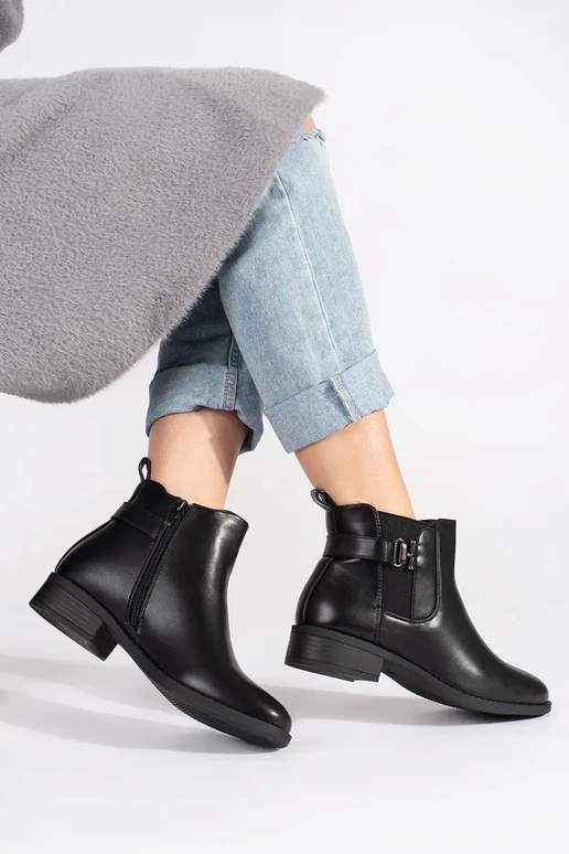 Moteriški aulinukai juodos spalvos