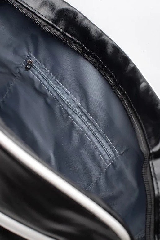 Juodos spalvos sportinis krepšys per...